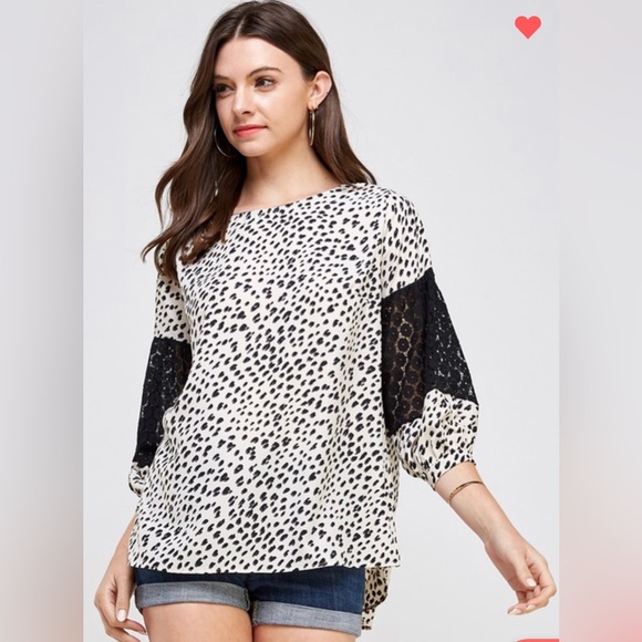 Elegant Black and White Women's Blouse - Picture 1 of 2